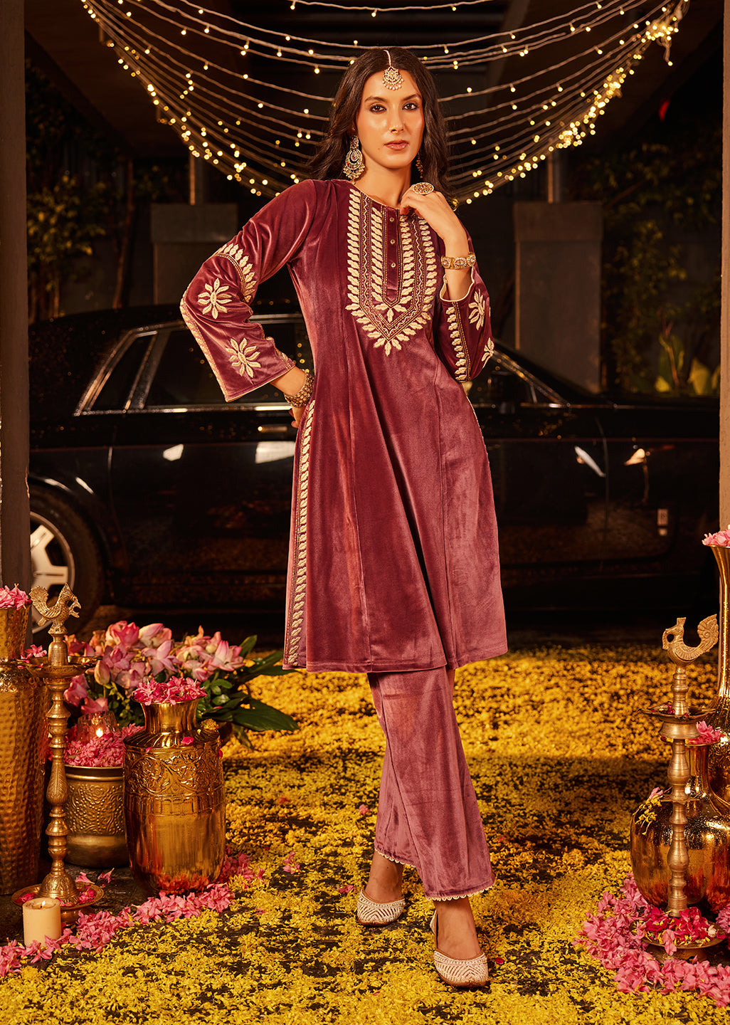 Mumtaaz Onion Pink Embroidered Velvet Co-ord Set for Women