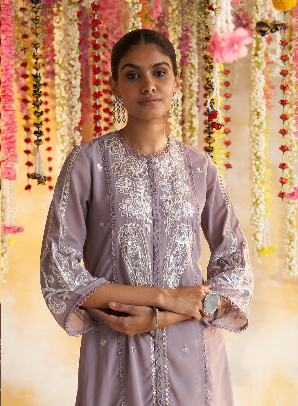 Lavender Kurta With Delicate Embroidery - Lakshita