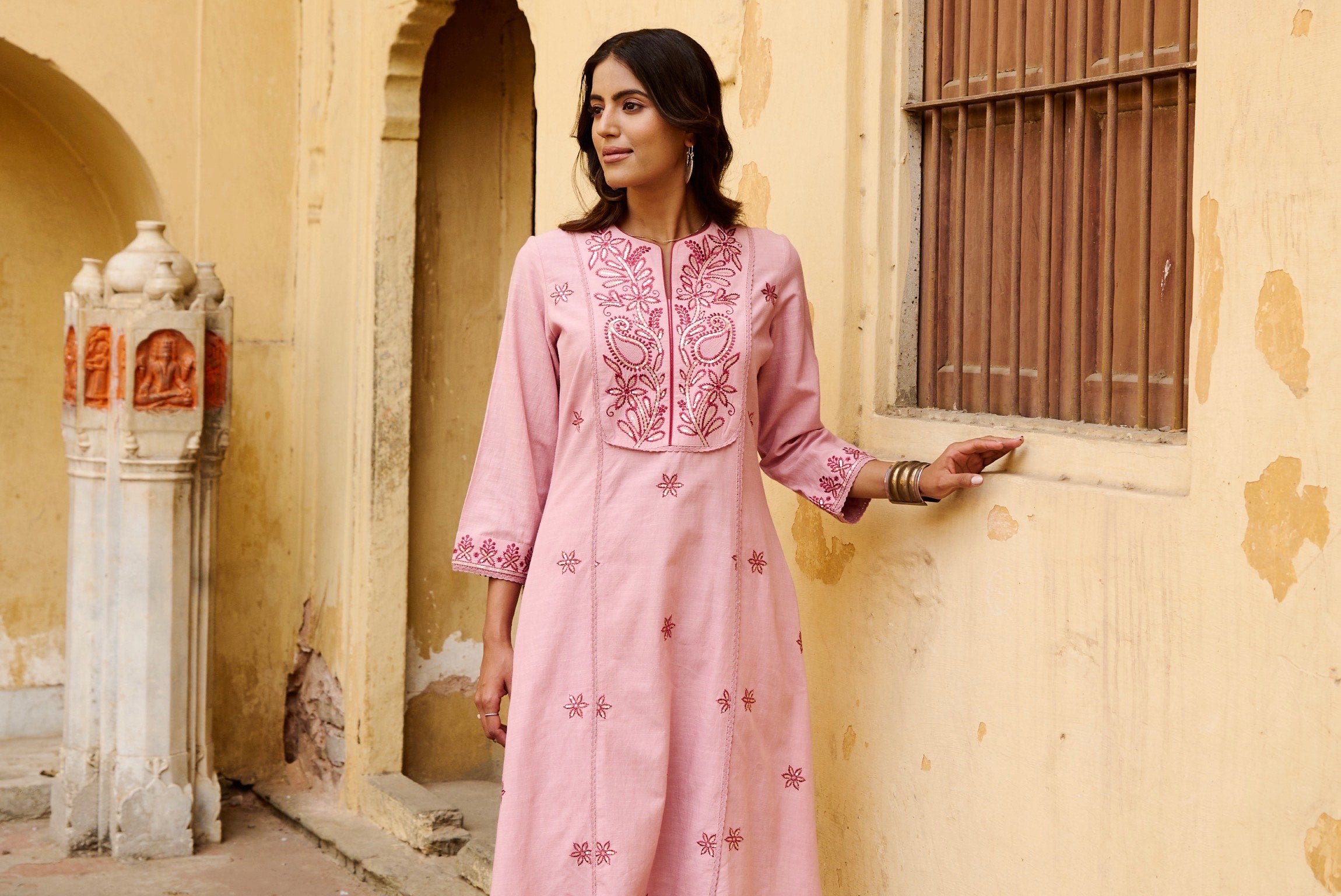 Creating a Capsule Wardrobe with Ethnic Clothing by Lakshita