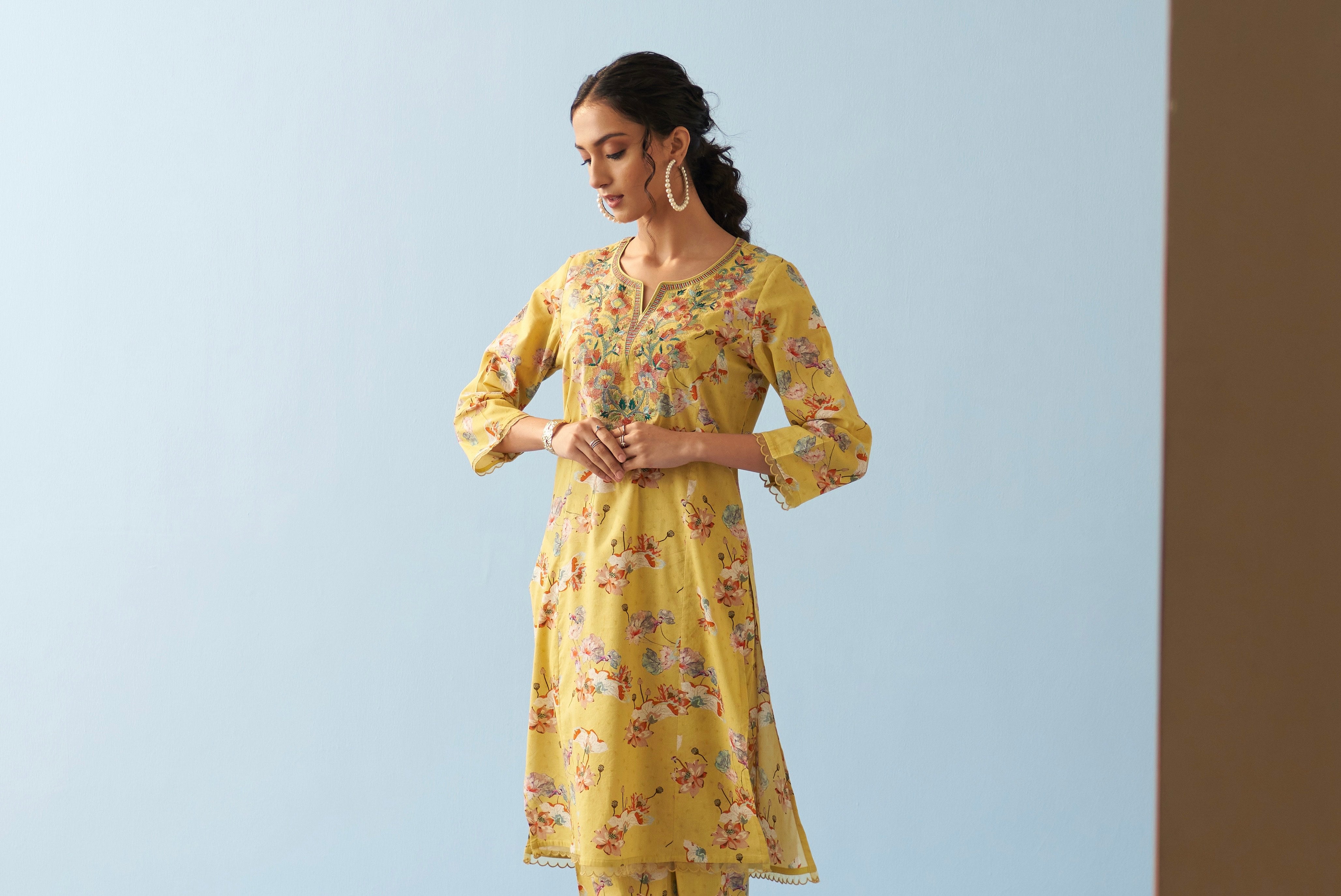 5 Must-have Versatile Kurtas That Should Be In Your Wardrobe
