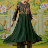 Ruhani Emerald Green Kutch Embroidered Panelled Kurta Set