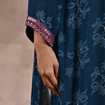 Floral Printed Dhaage Collection Kurta With Full Sleeves