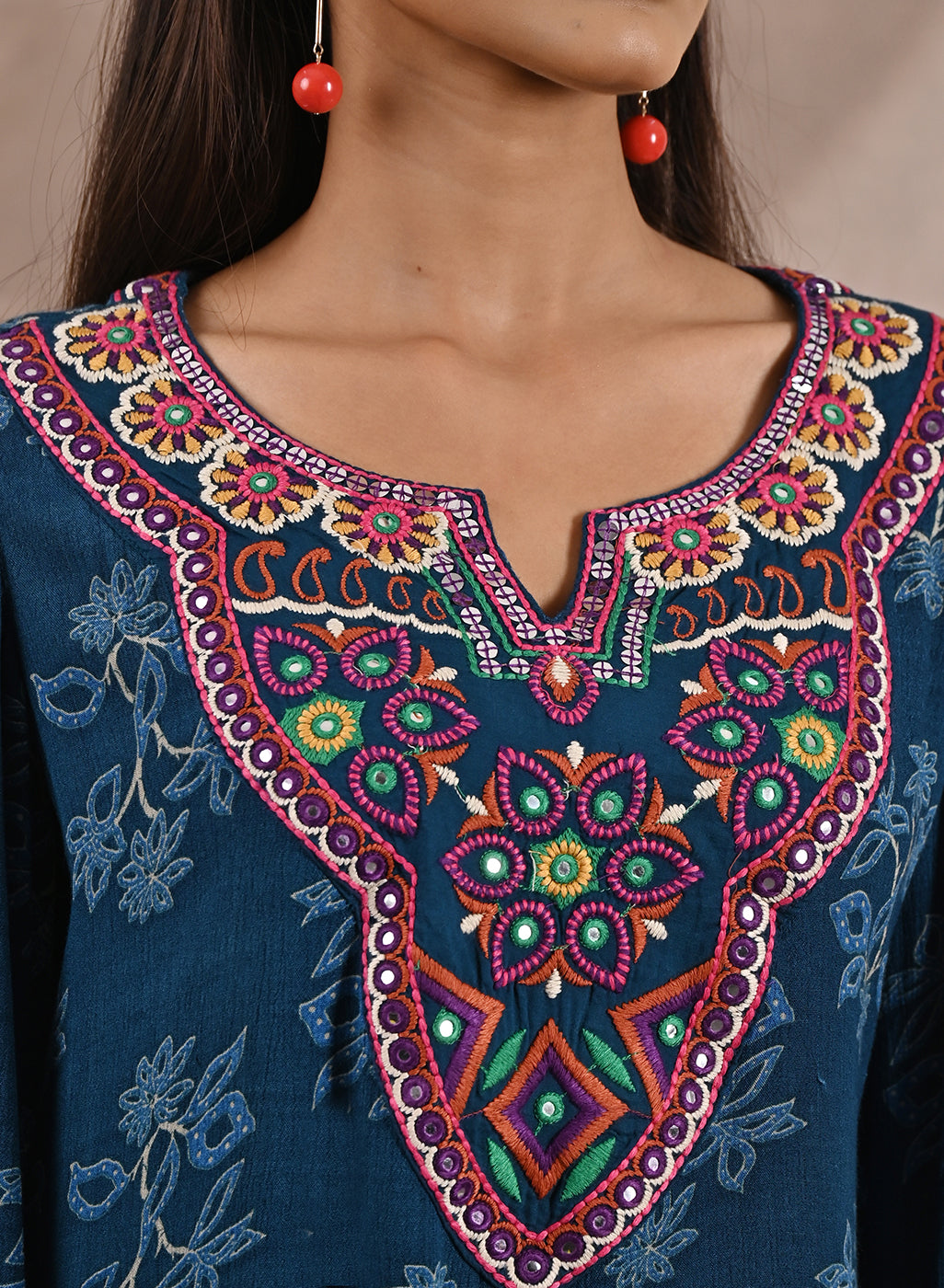 Teal Floral Print Dhaage Collection Kurta With Embroidery from Lakshita