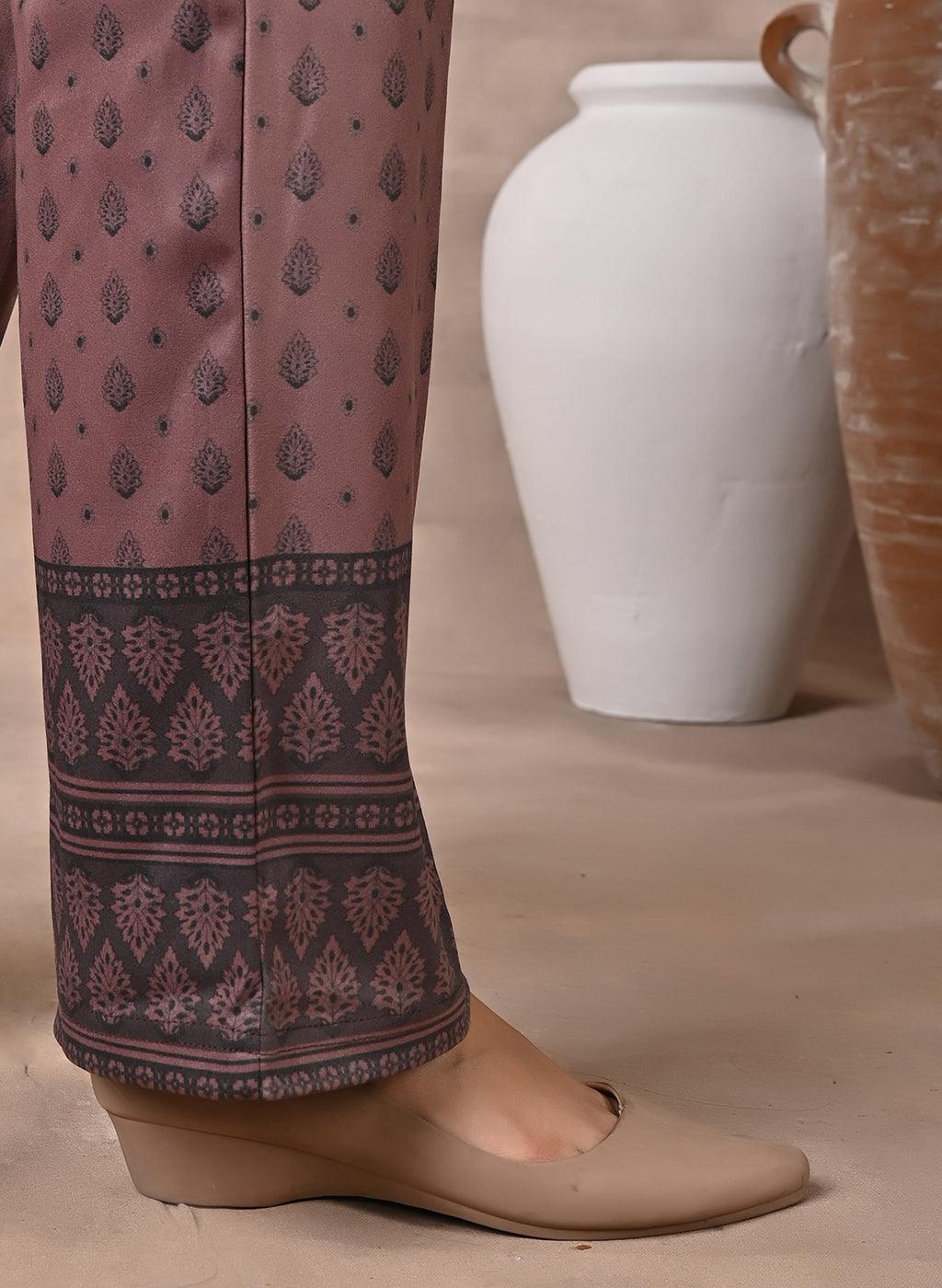 Close shot on the trousers of the Brown Velvet Kurta Set with Zari & Sequin Work