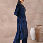 Right side view of Navy Blue Velvet Kurta With Fine Mirror Work