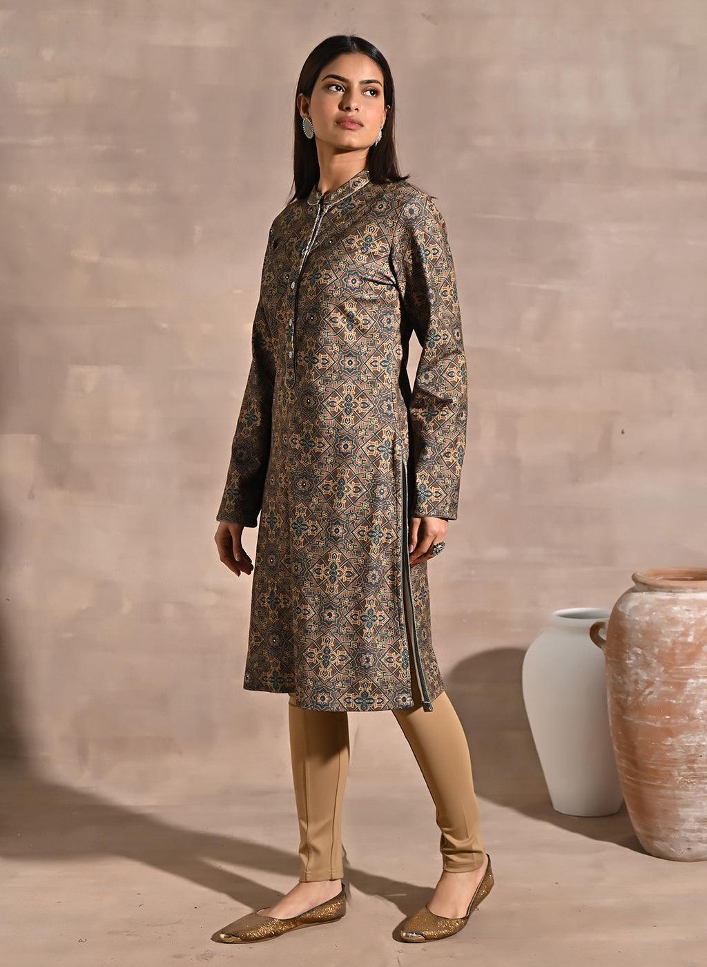 Green Geometric Print Woolen Kurta with Decorative Placket - Lakshita