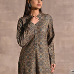 Green Geometric Print Woolen Kurta with Decorative Placket - Lakshita