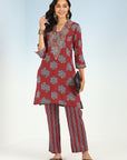 Red Printed Kurta Set with V Neck and Sequins Work