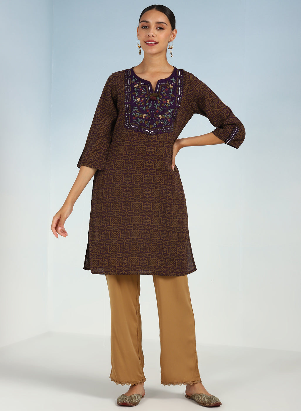 Purple Round Neck Straight Fit kurtI with Patch Work