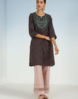 Green Round Neck Straight Fit kurti with Patch Work