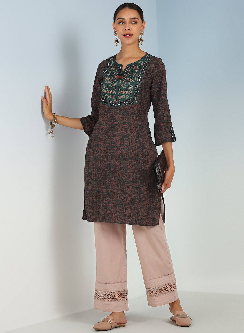 Green Round Neck Straight Fit kurti with Patch Work