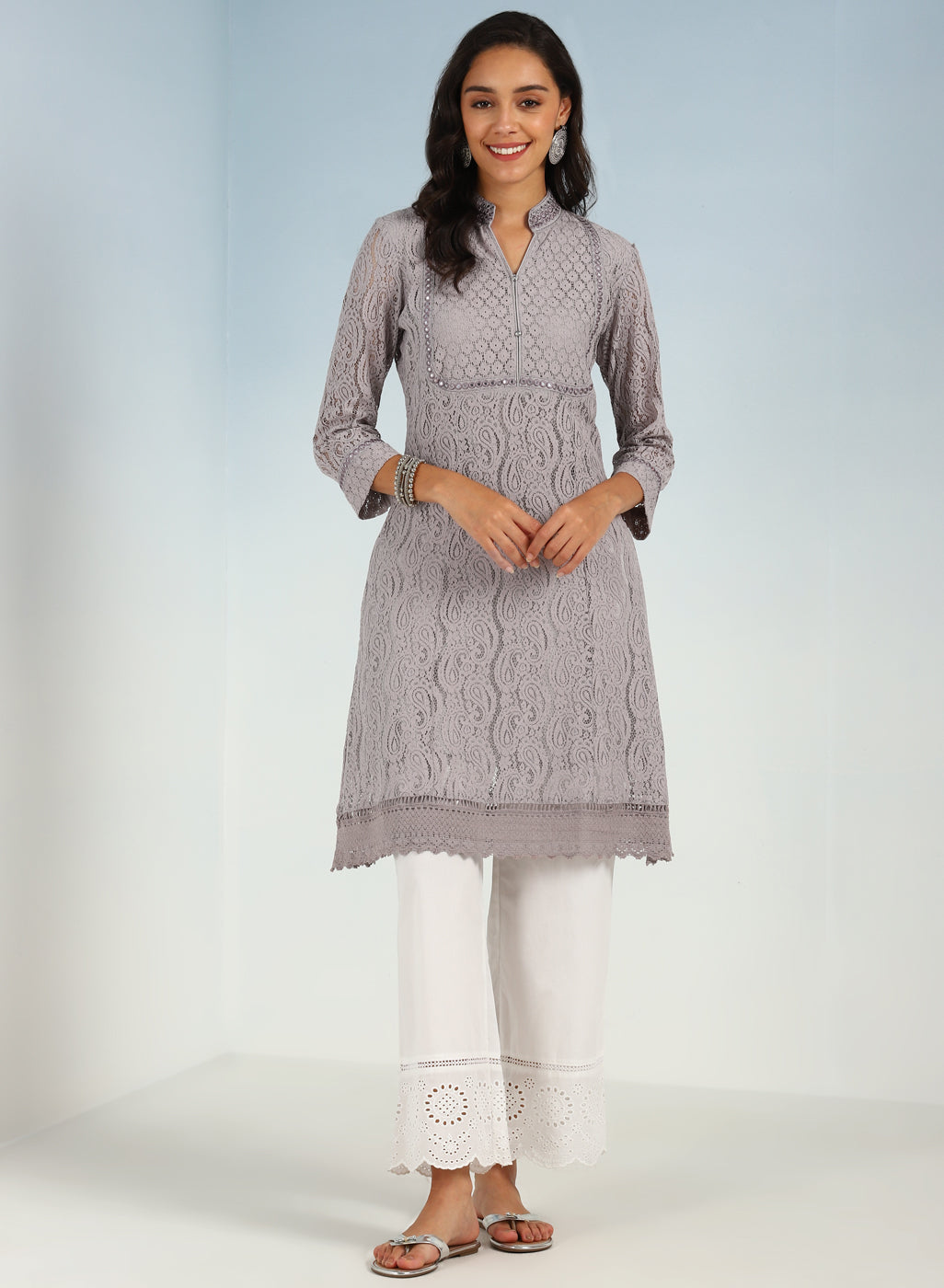 Buy online Solid A-line Kurti from Kurta Kurtis for Women by Saart Bunaai  for ₹559 at 65% off | 2024 Limeroad.com