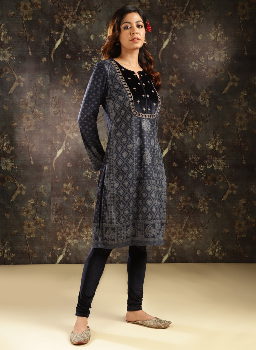 Woman in Navy Blue Printed Woolen Kurta with Velvet Yoke