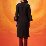 Surma Black Embroidered Straight Kurta