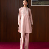 Inay Pink Embroidered Wool Straight Kurta