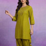Green Embroidered Cotton blend Kurta Set