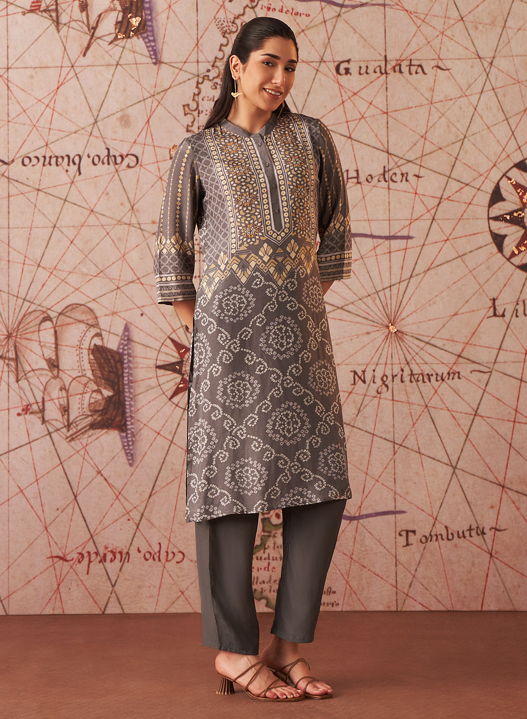 Aashna Grey Printed Shantoon Kurta Set for Women