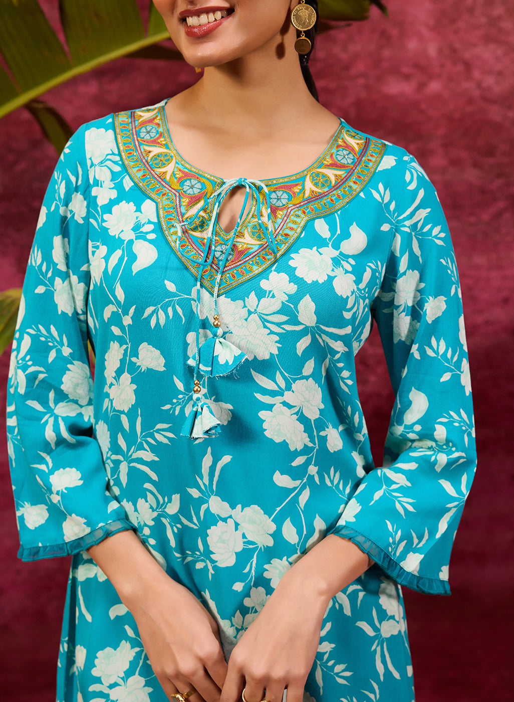 Blue rayon kurta set for women with thread embroidery on the neck