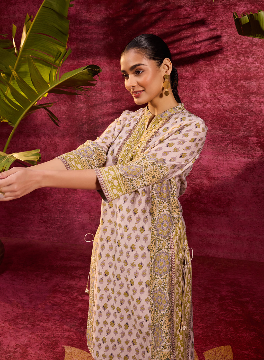 Apsara Moss Green Printed Cotton Silk Designer Kurta Set With Mandarin Collar &amp; Sleek Straight Silhouette