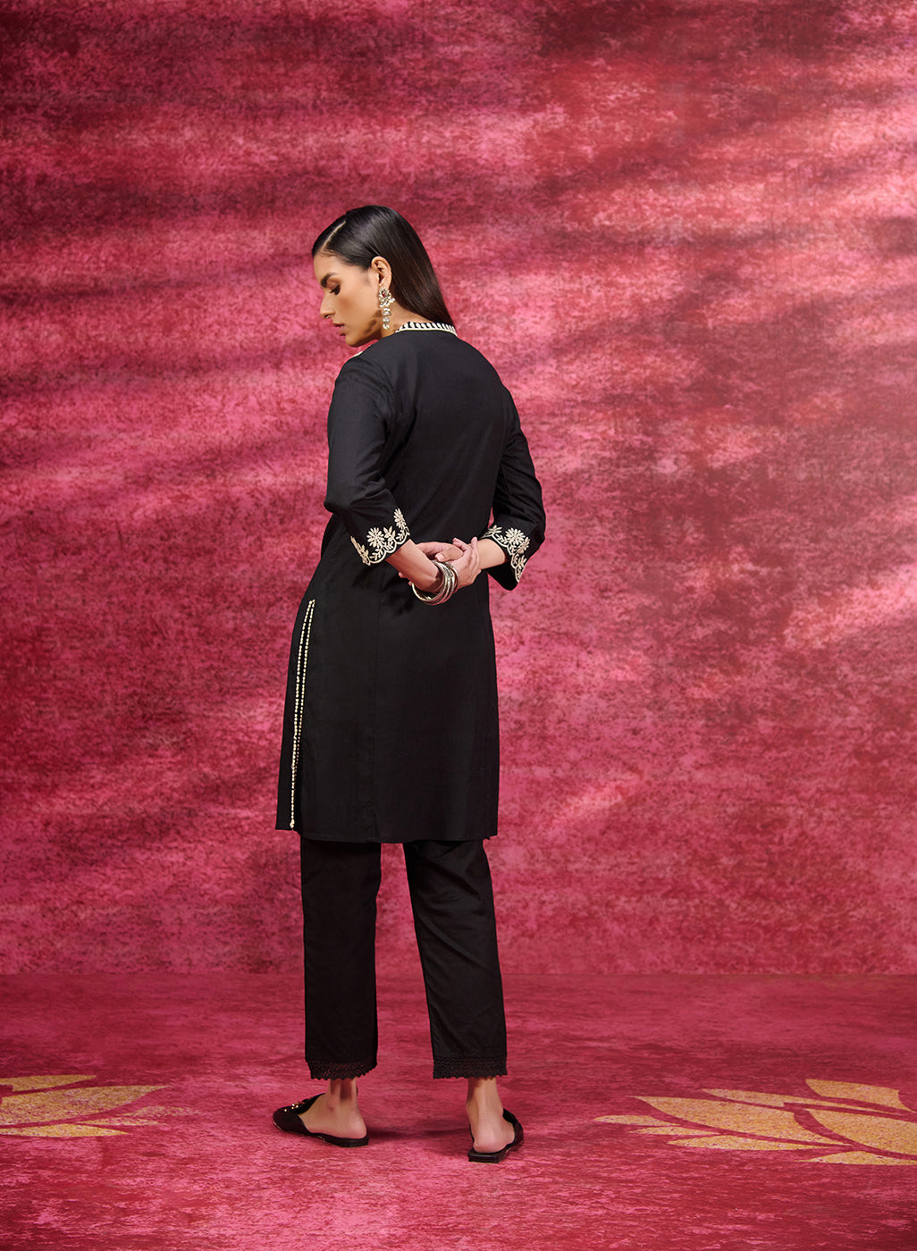 Saadgi Black Embroidered Cotton Linen Tunic for Women