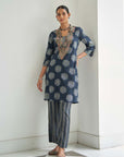 Green Printed Kurta Set with V Neck and Sequins Work