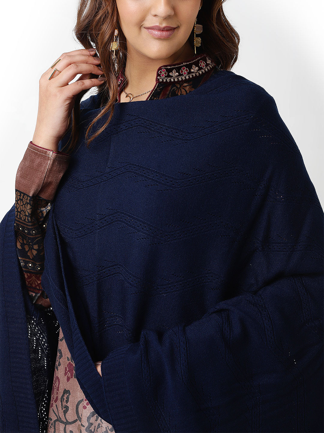 Navy Solid Shawl with Running Pattern