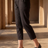 Black Cotton Blend Regular Fit Capris
