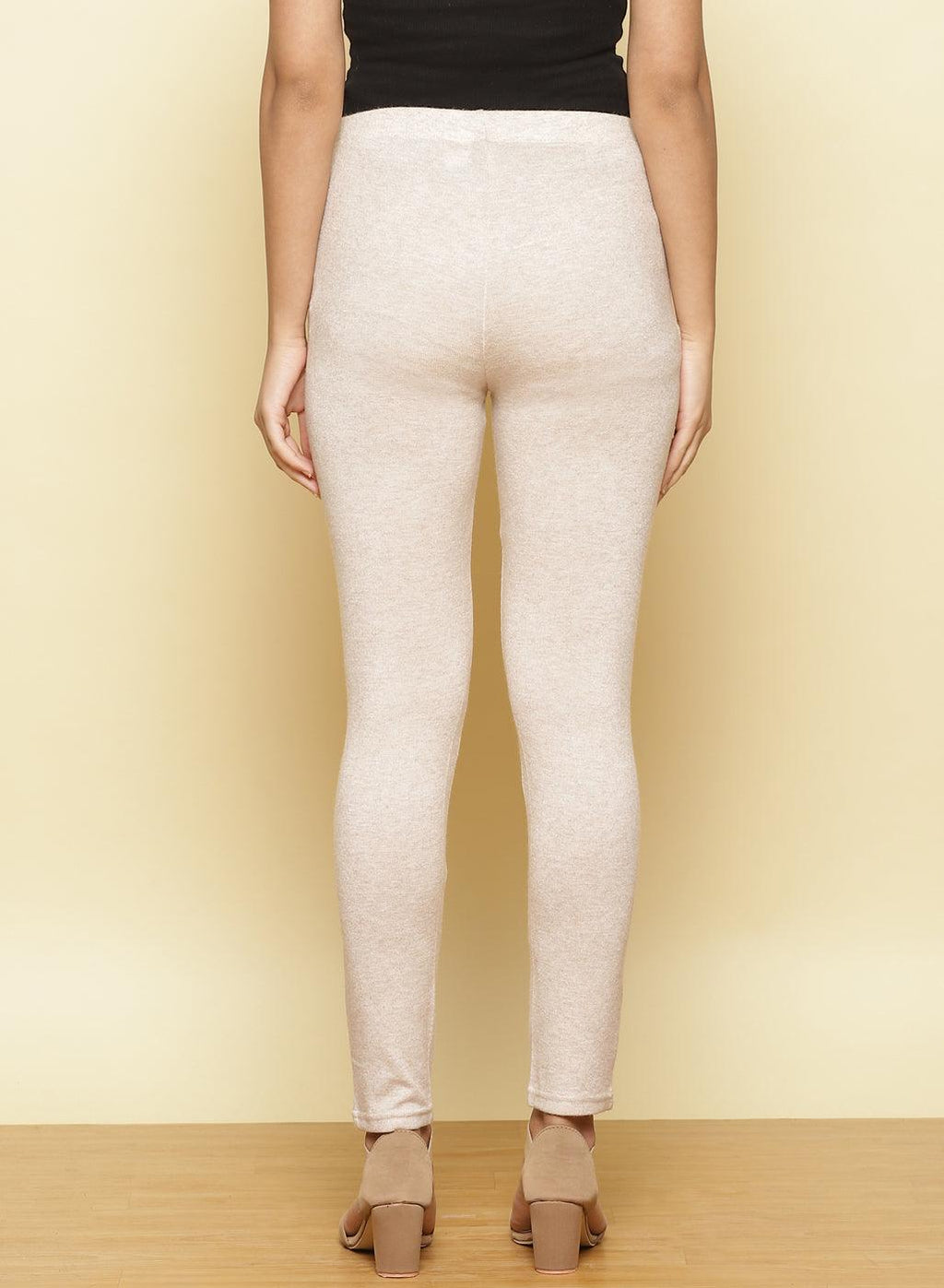 Vanilla Cream Essential Solid Jeggings Lakshita
