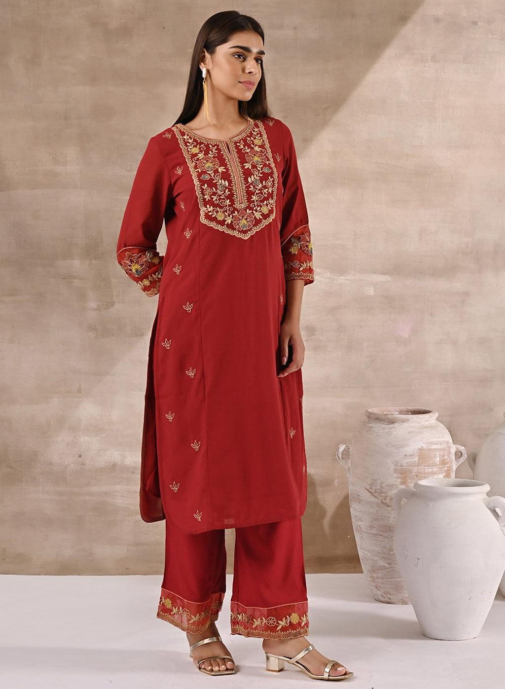 Fuchsia Kurta Set With Embroidery Fuchsia Kurta Set With Embroidery