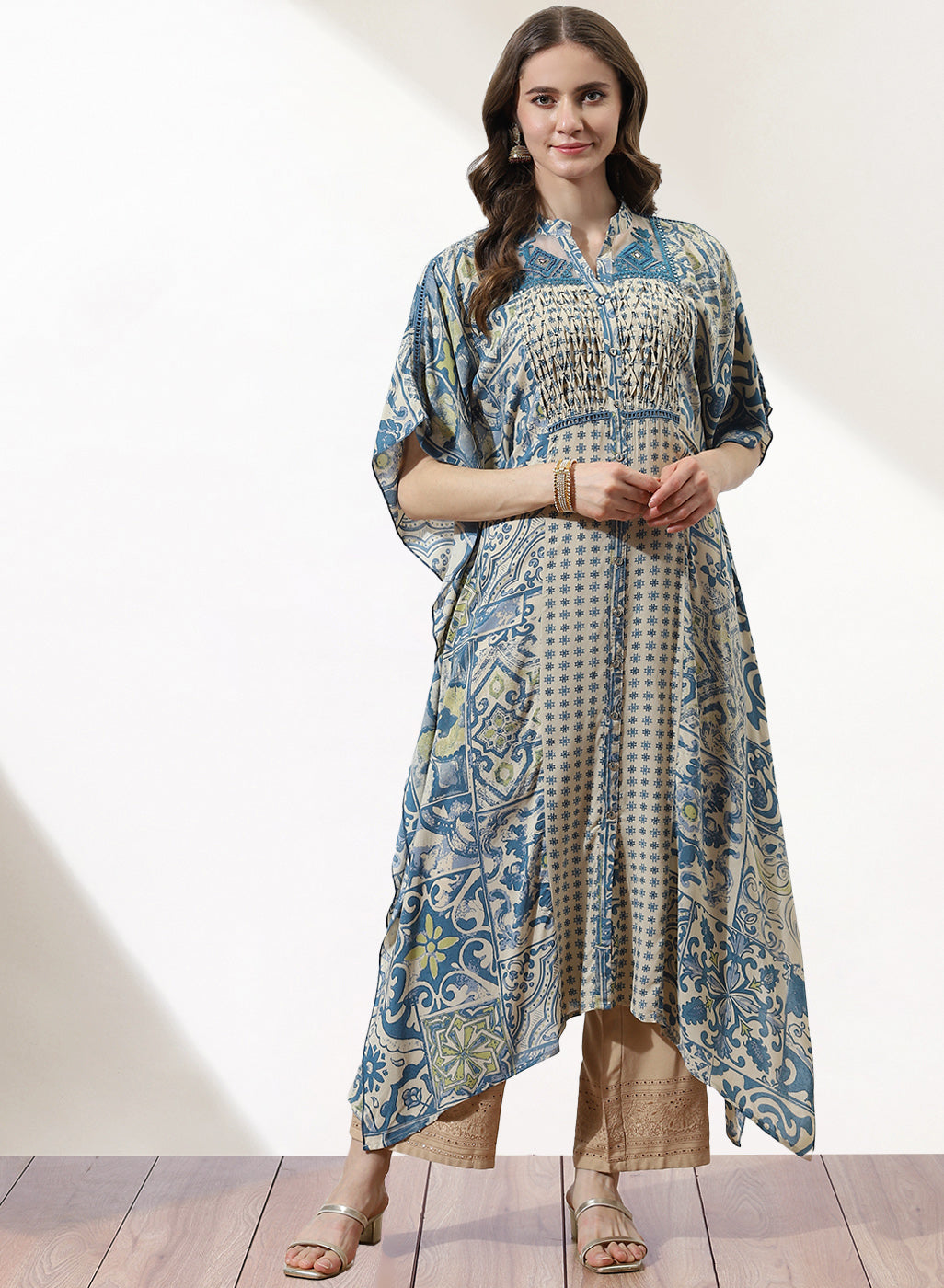 How to select the best kurti from the latest kurtis collection online? by  Meena Bazar - Issuu