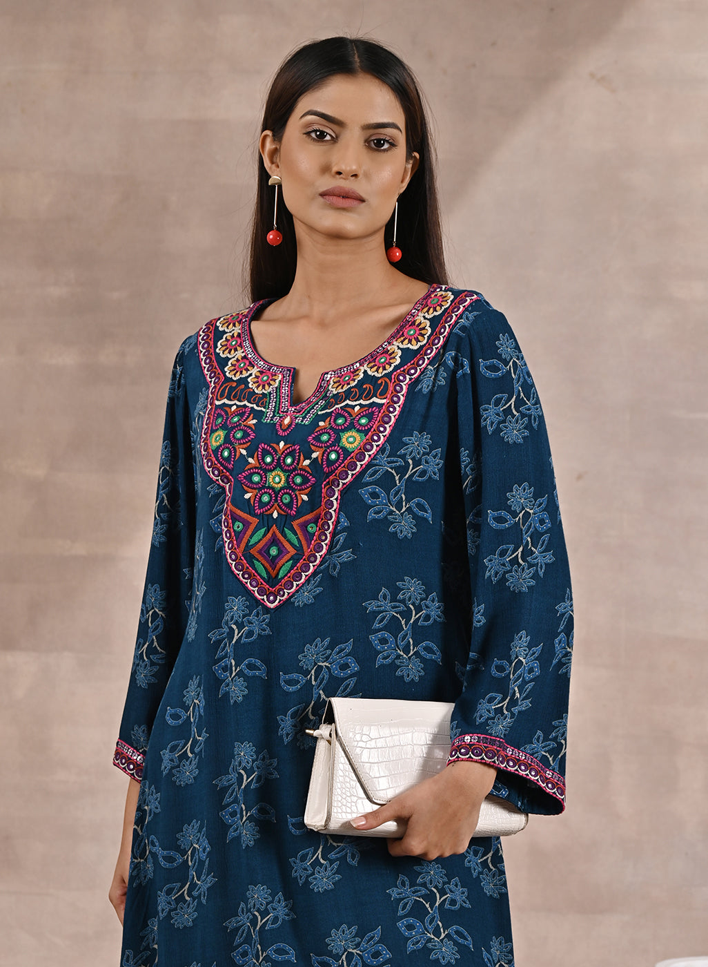 Teal Floral Print Dhaage Collection Kurta With Embroidery