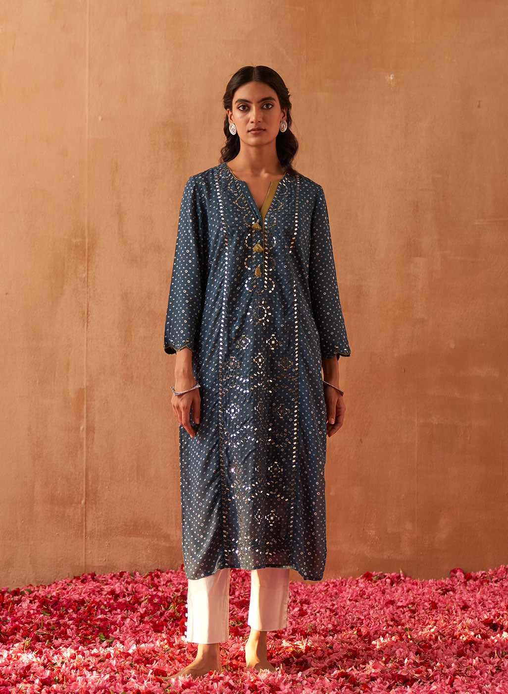 Blue Dhaage Collection Kurta With Placement Embroidery