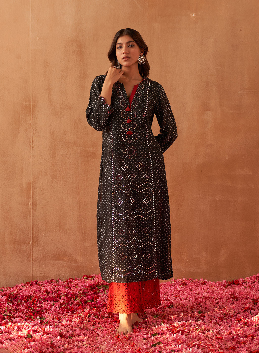 Black Dhaage Collection Kurta With Placement Embroidery