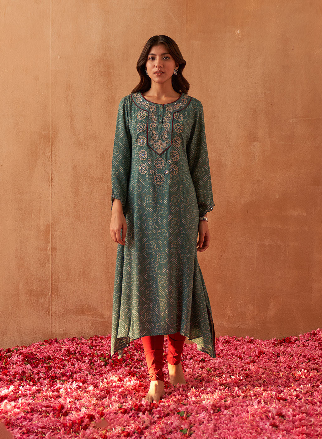Green Dhaage Collection Kurta With Embroidery