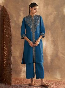 D.Teal Kurta Set With Intricate Embroidery & Front Slit - Lakshita