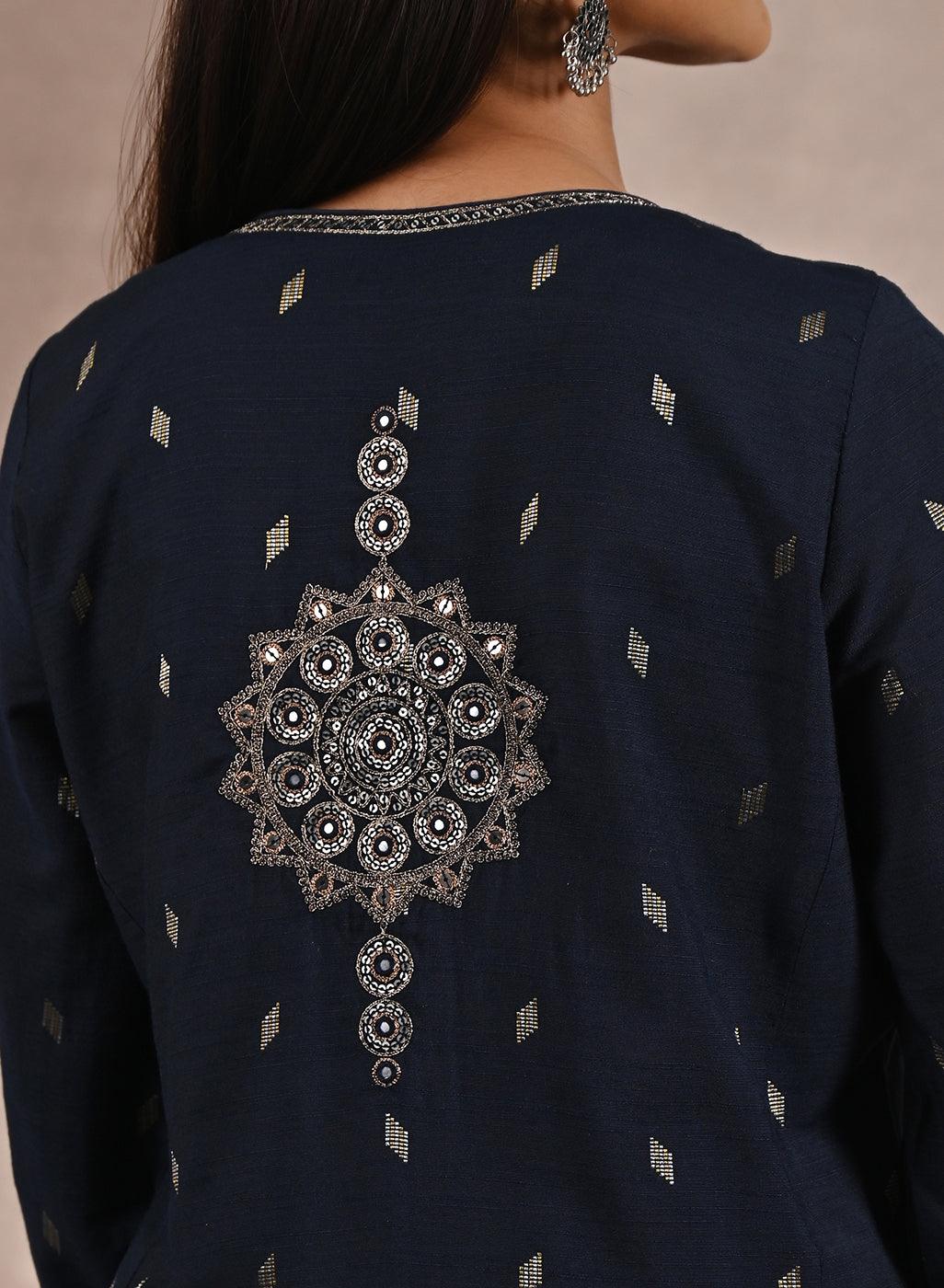 Blue Kurta Set With Delicate Embroidery - Lakshita