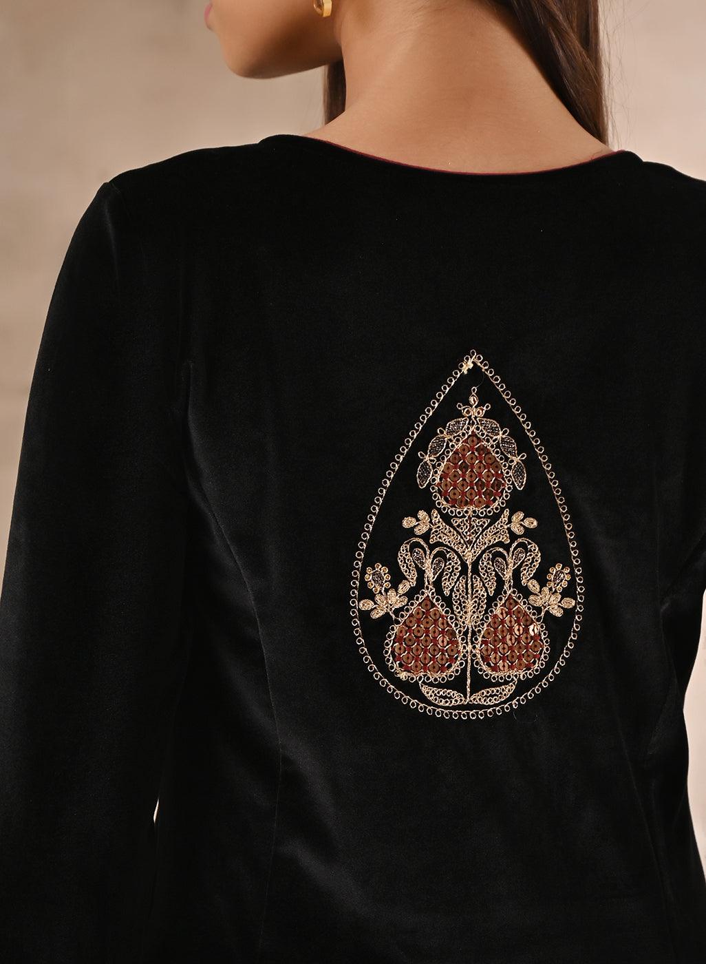Charcoal Black Velvet Kurta Set With Heavy Front Yoke Zari Embroidery - Lakshita