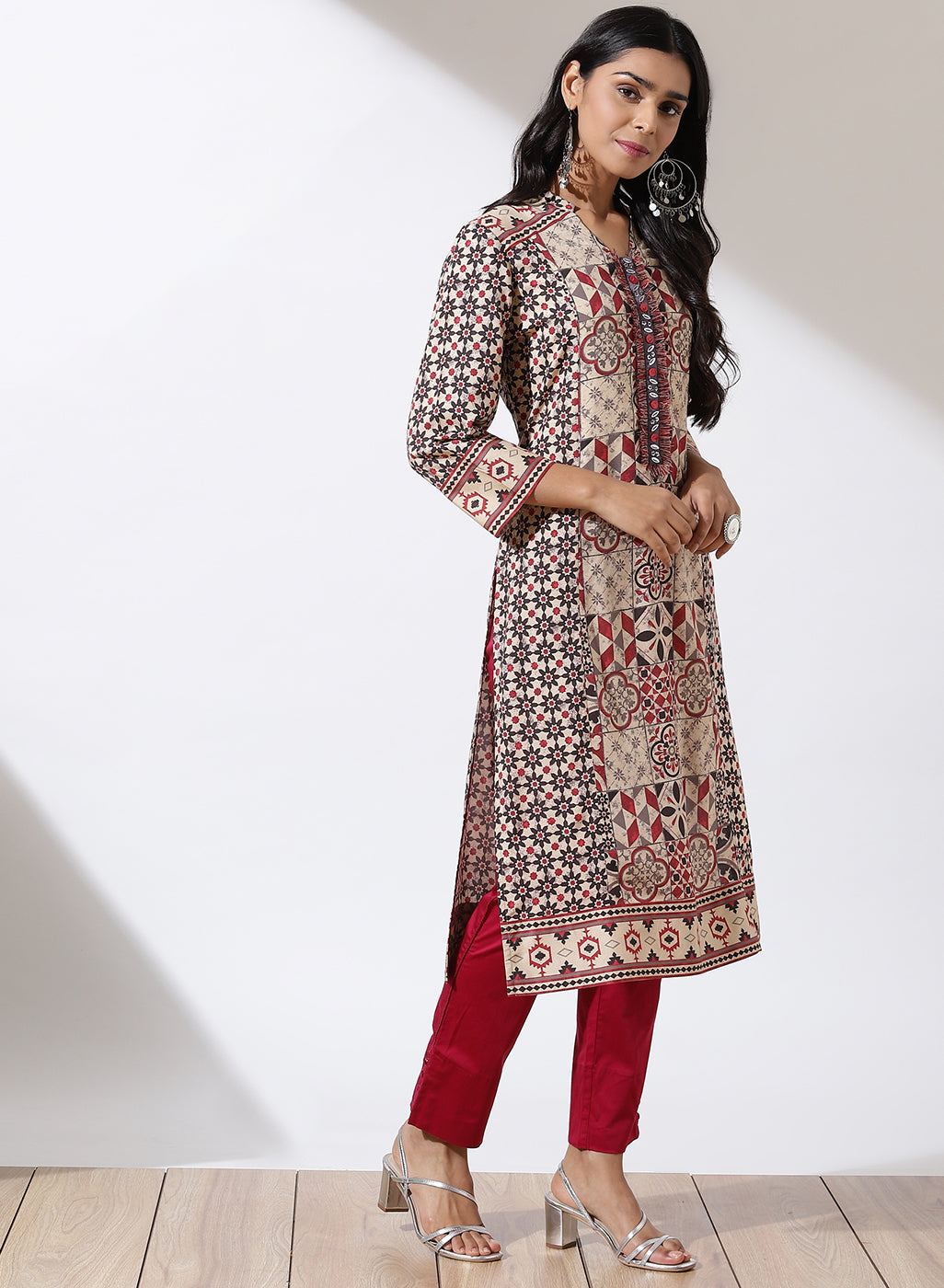 Maroon Printed Kurta with Delicate Embroidery