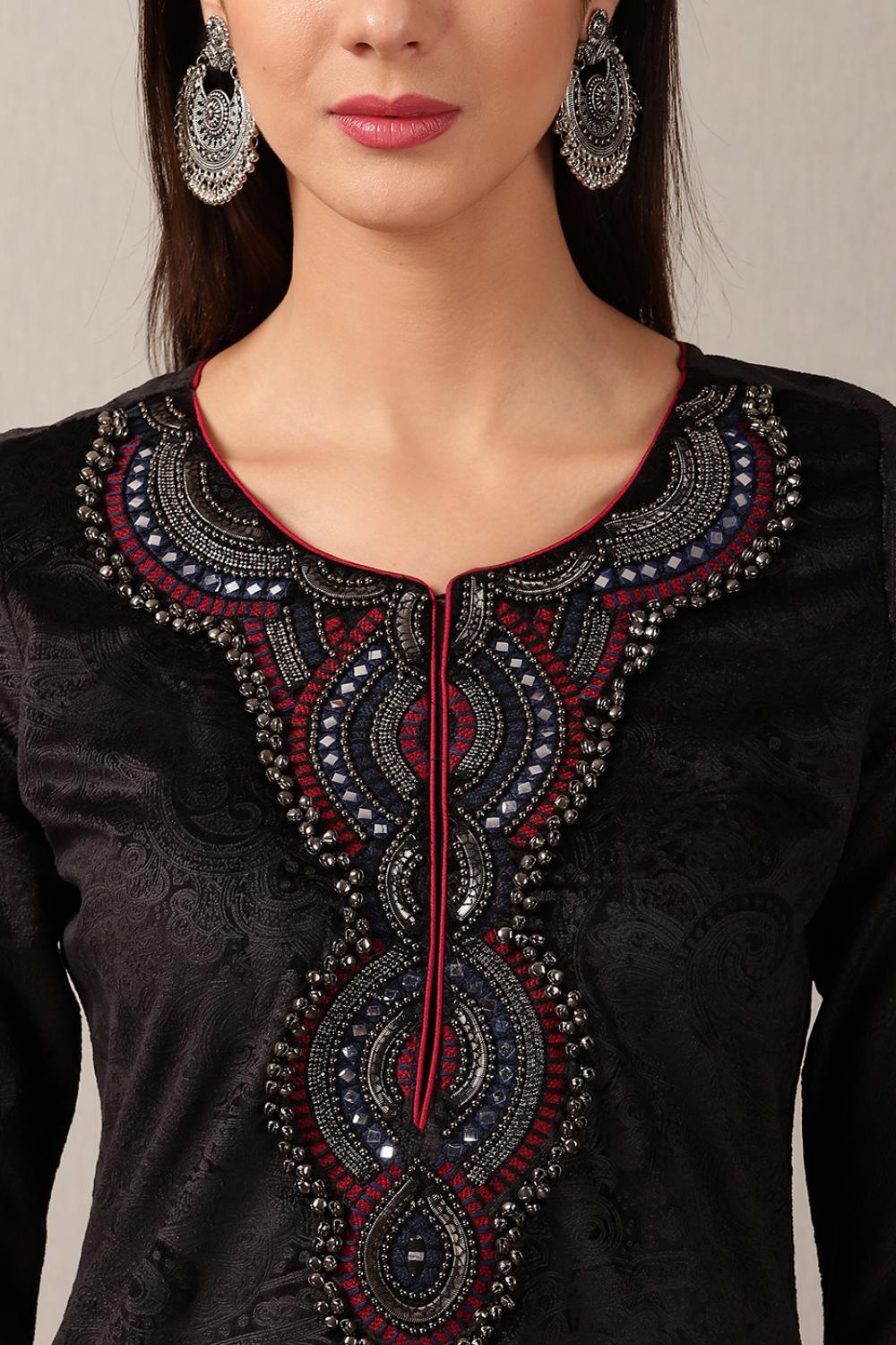 Black Regular Embroidery Velvet Kurta - Lakshita