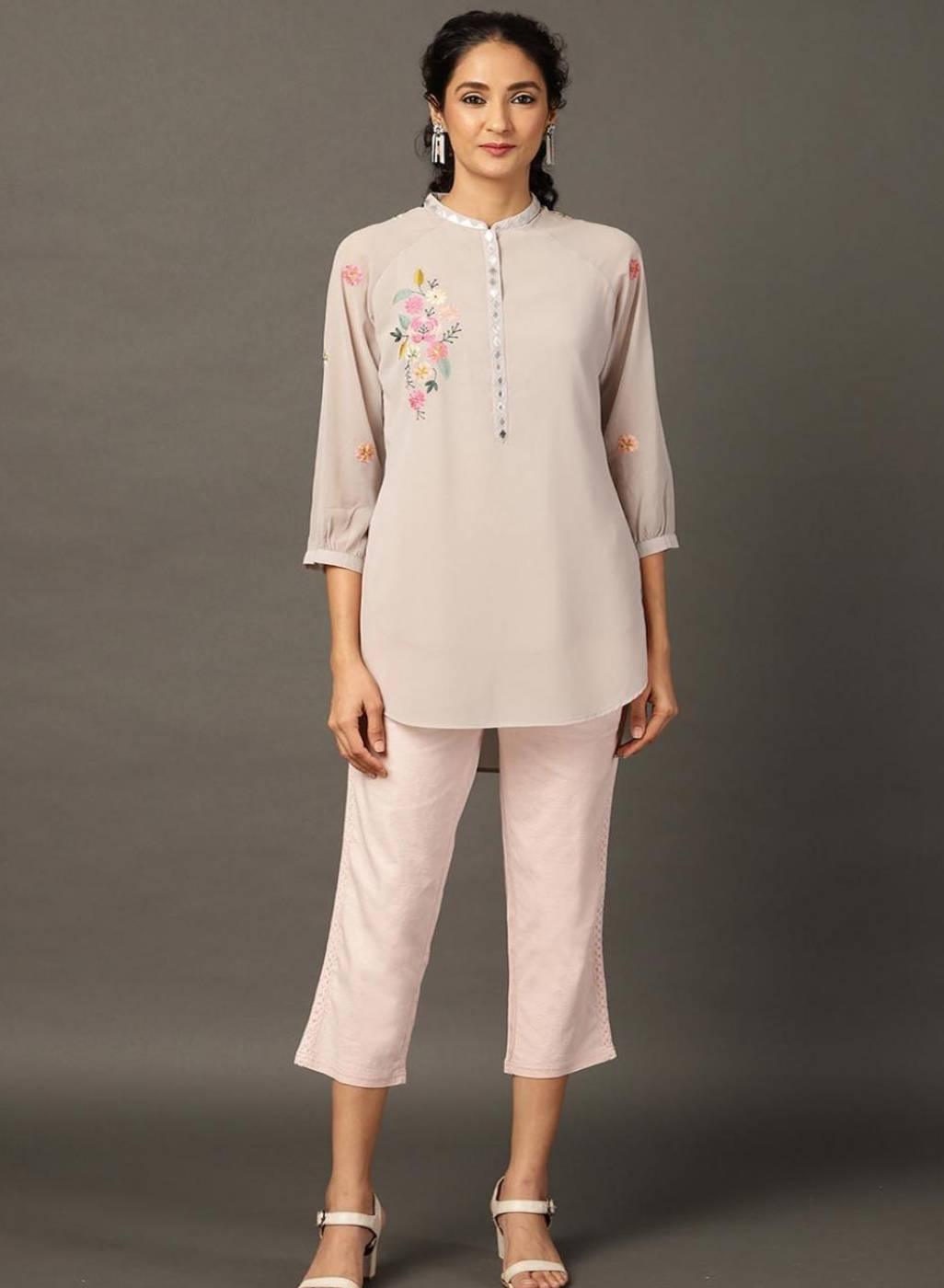 Peach Regular Plain Designer Capri - Lakshita
